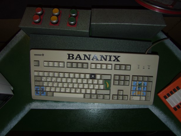 bananix-tastatur_replikat_2010.png