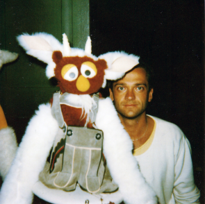 Martin Leßmann mit Kasi als siebentes Geißlein, August 1989.